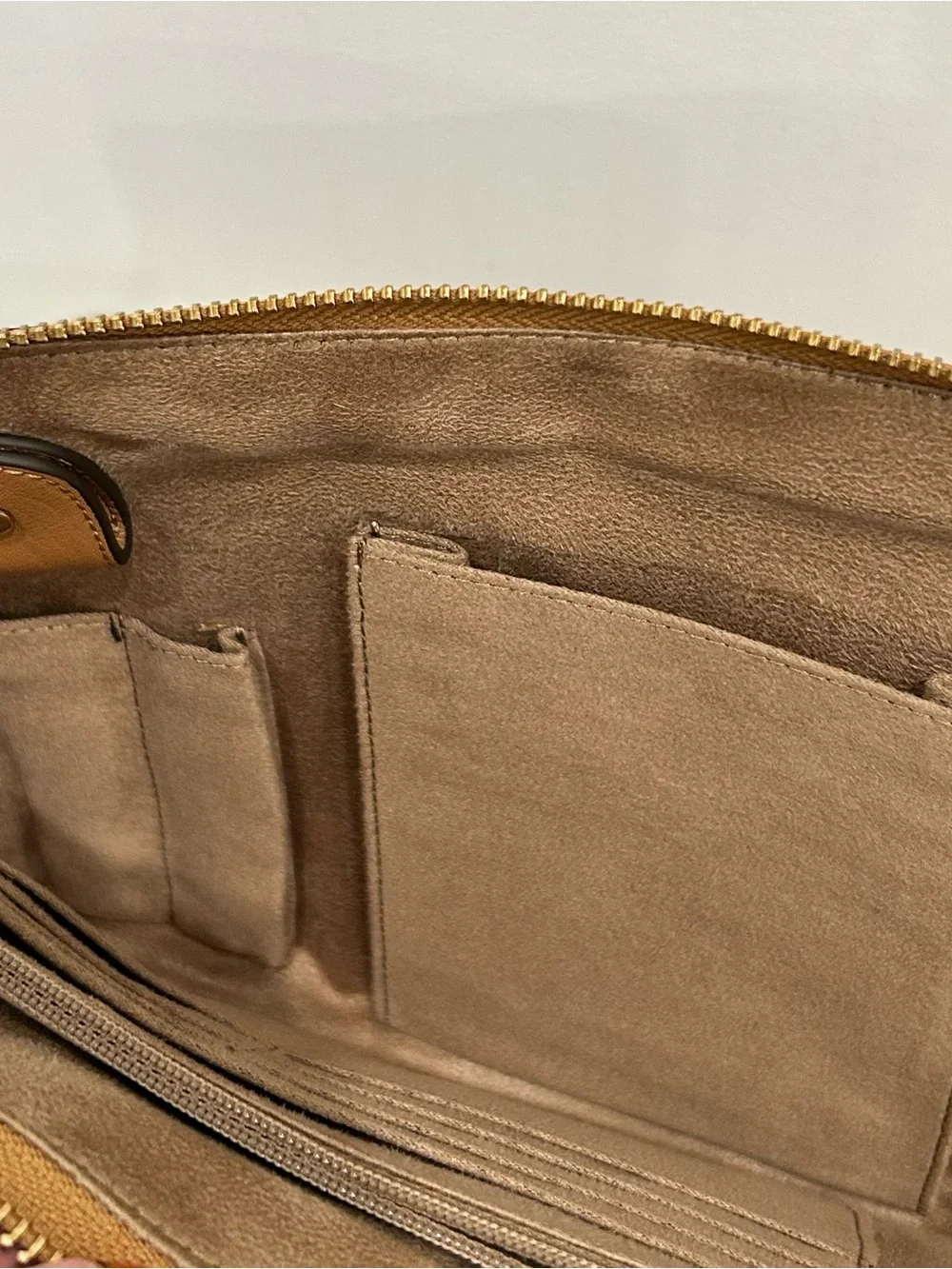 ANTONIO MELANI Tan Leather Wristlet Clutch
